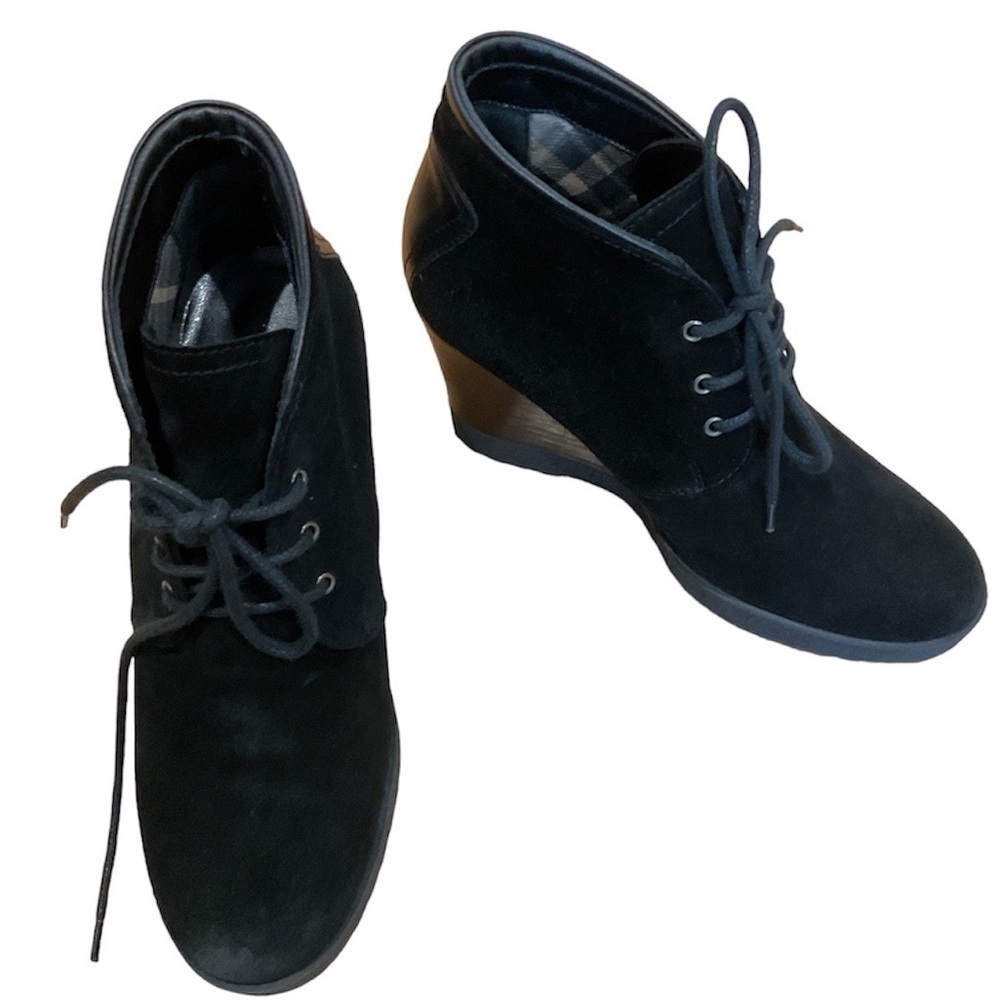 Aquatalia Cassie Suede Wedge Chukka Booties in Black Size 7.5